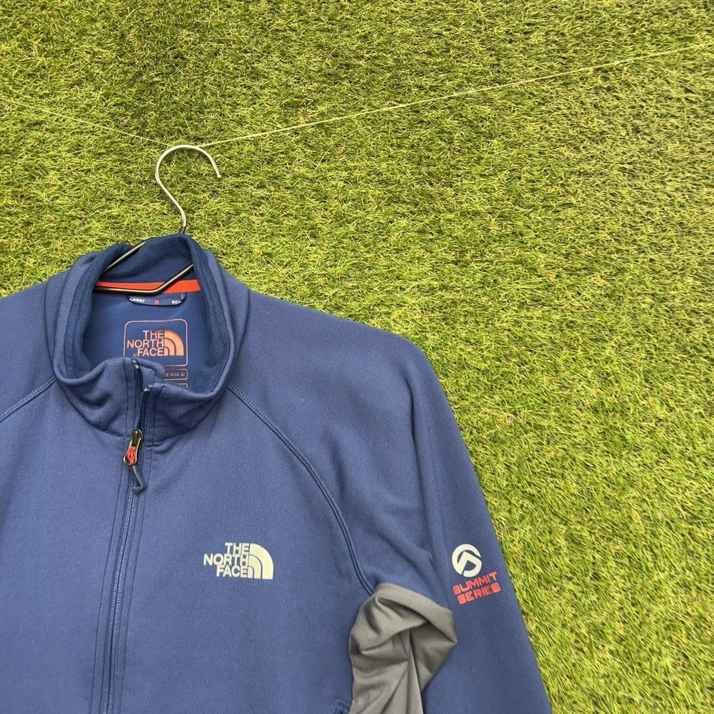 The North Face shop confidence